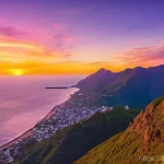 Home 2 세인트헬레나에서 추천하는 사진 촬영 명소 - **Prompt:** A breathtaking panoramic view of Jamestown, St. Helena, captured from the summit of Jaco...